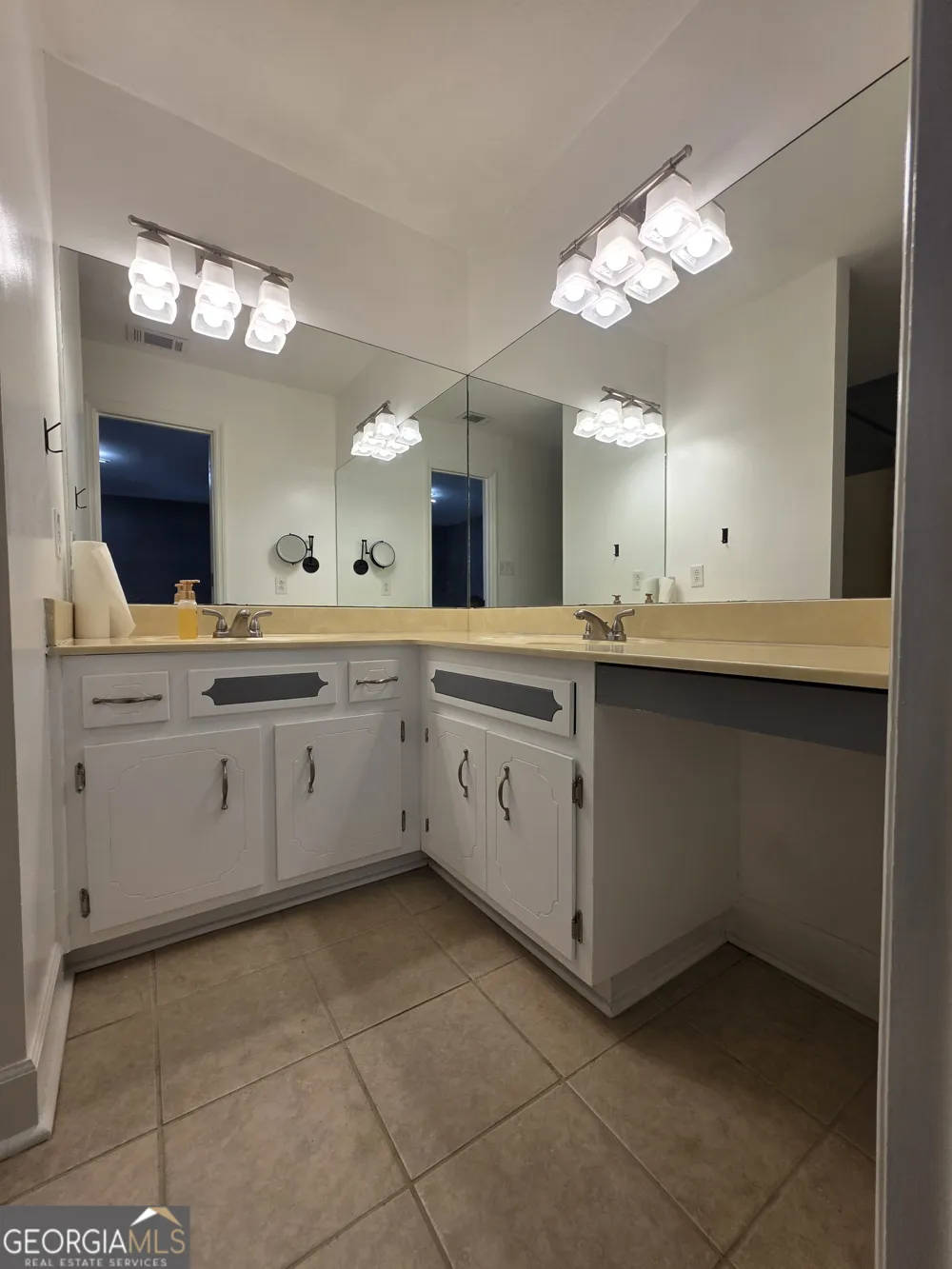 110 Maggie CT Leesburg, GA 31763