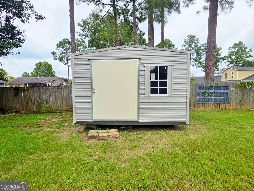 110 Maggie CT Leesburg, GA 31763