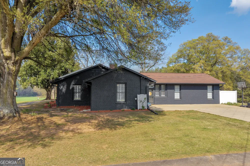 61 Turkey Creek RD Carnesville, GA 30521