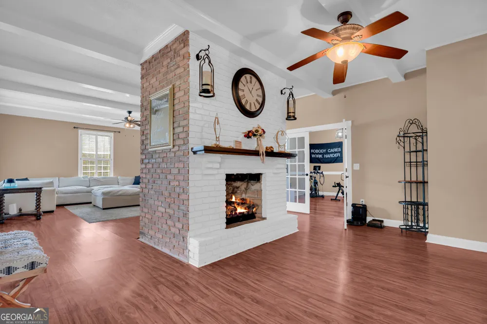61 Turkey Creek RD Carnesville, GA 30521