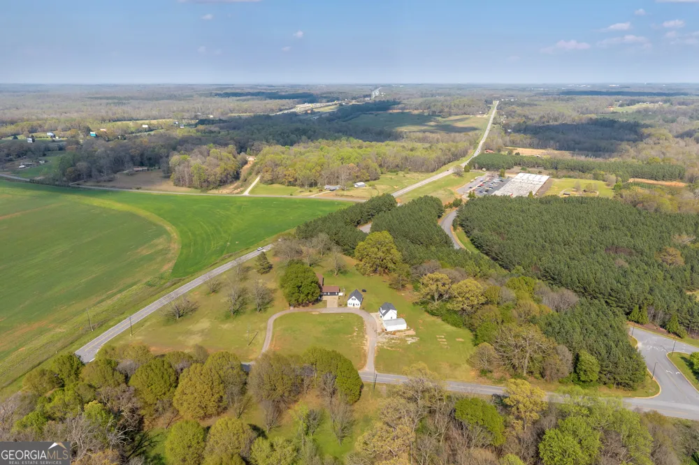 61 Turkey Creek RD Carnesville, GA 30521