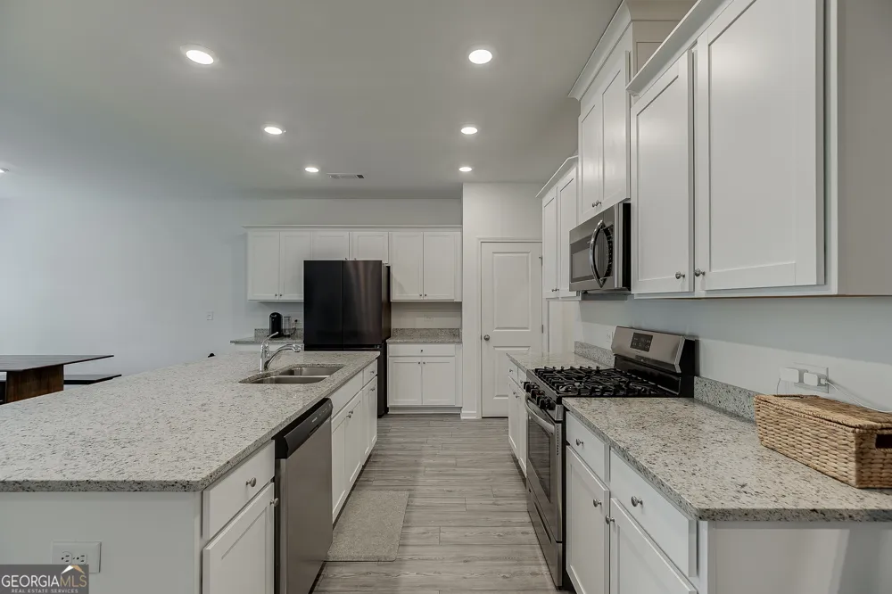 802 Edwin LN Sugar Hill, GA 30518