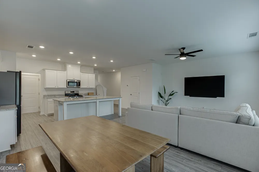 802 Edwin LN Sugar Hill, GA 30518