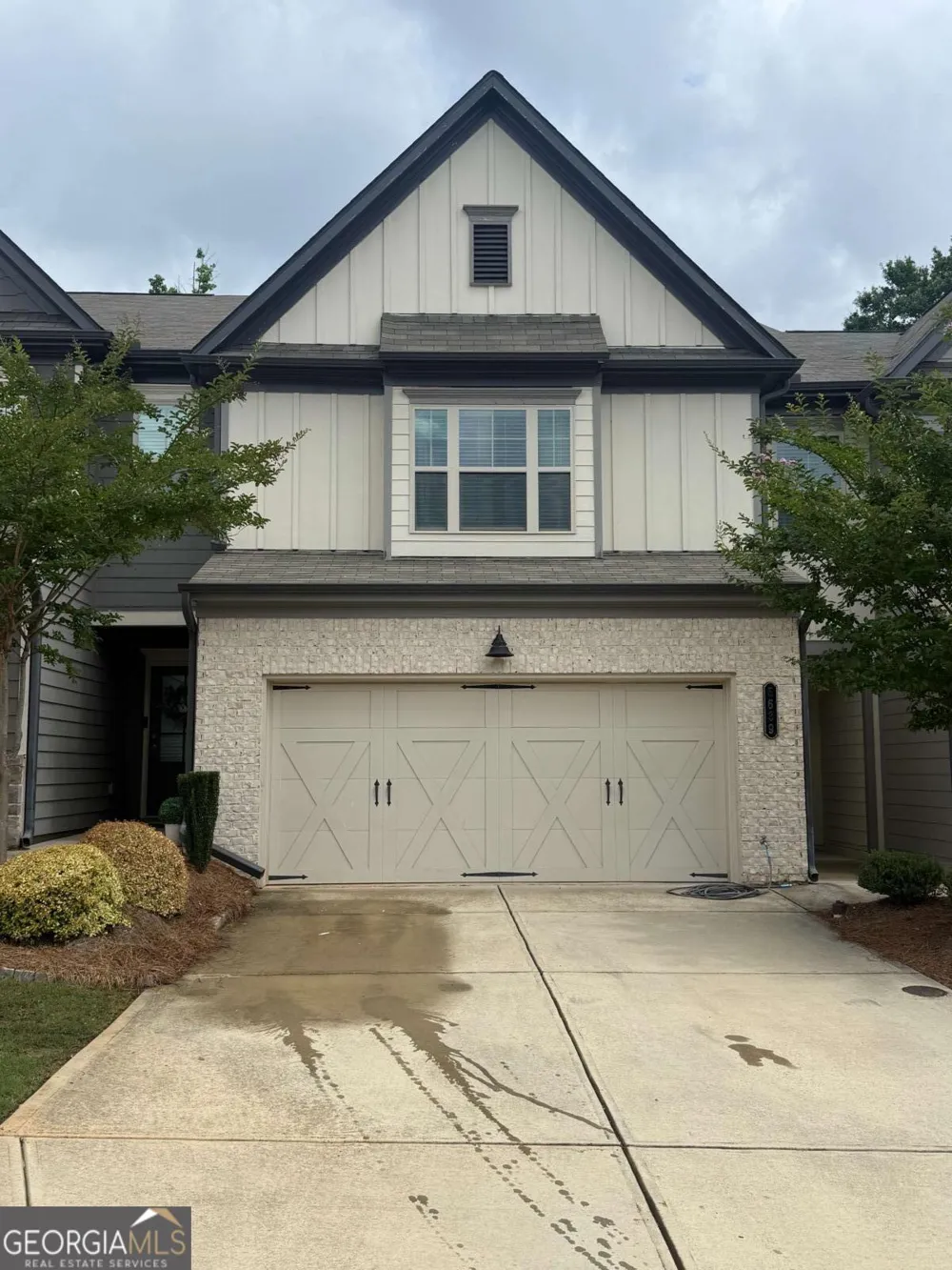 5639 Parkview LN Flowery Branch, GA 30542