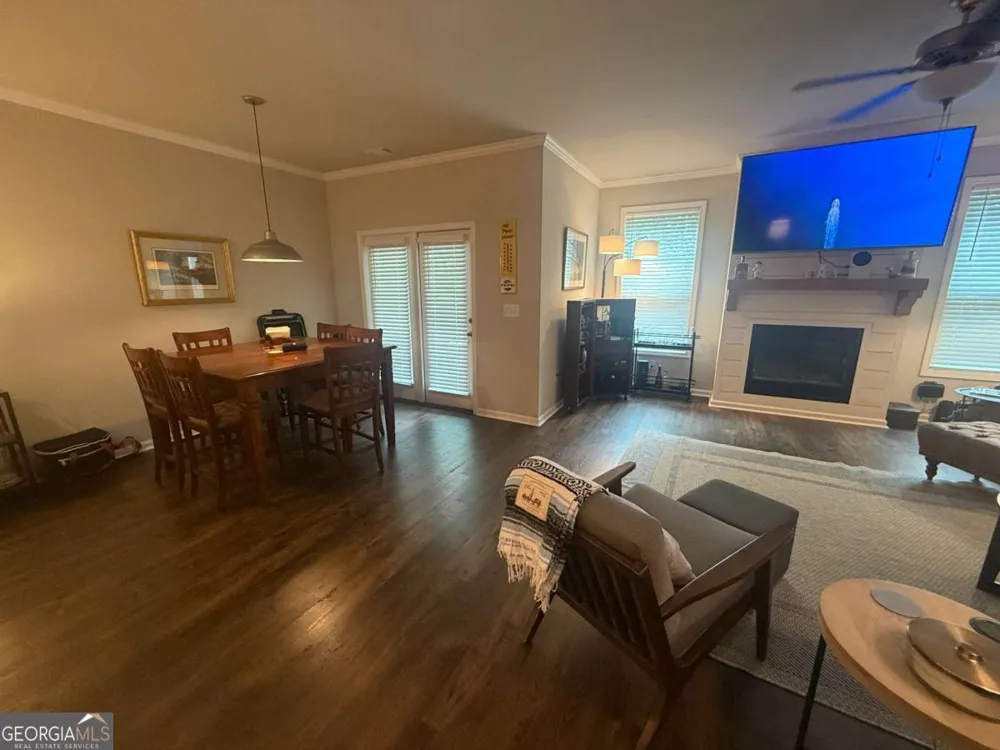 5639 Parkview LN Flowery Branch, GA 30542
