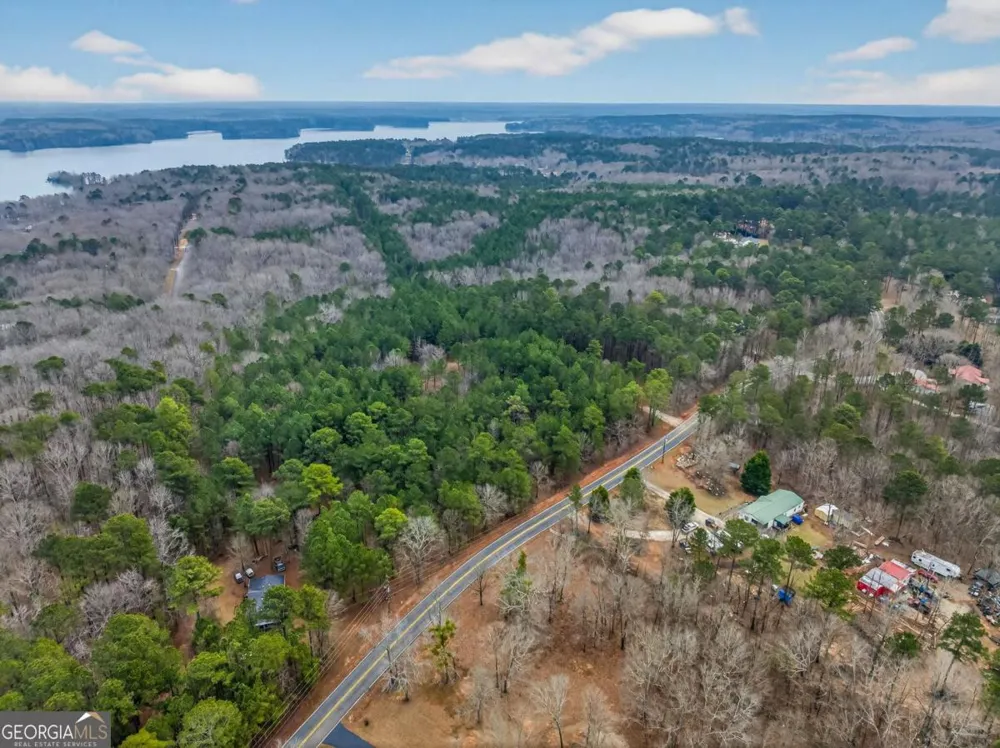 251 Winding River RD Eatonton, GA 31024