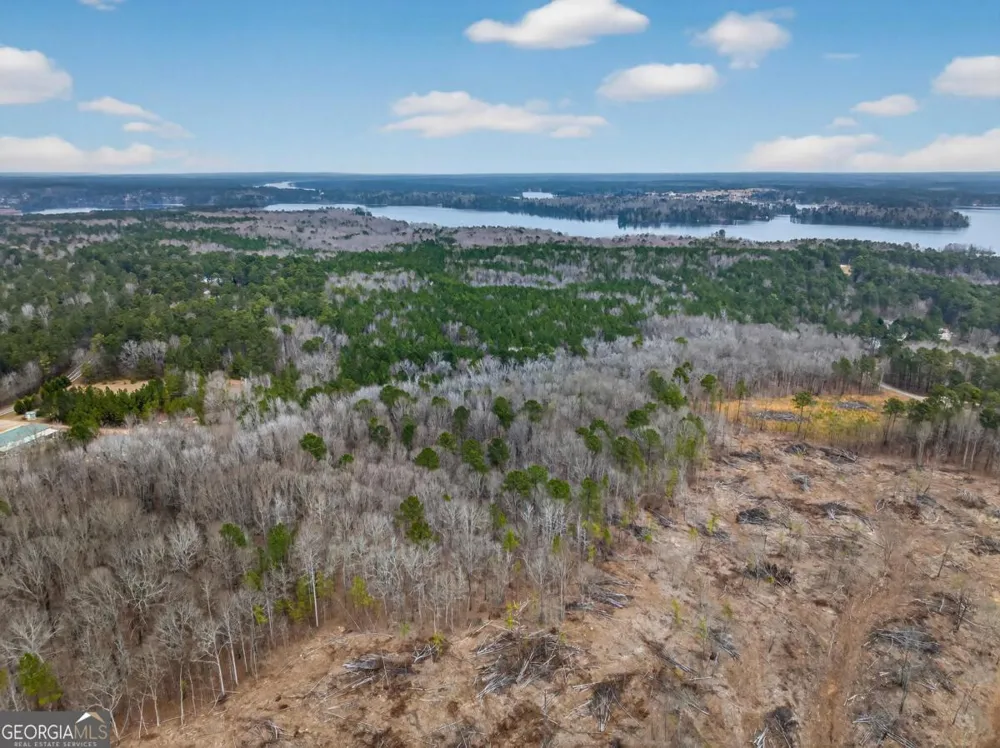 251 Winding River RD Eatonton, GA 31024