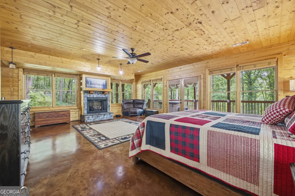 85 Hunter DR Talking Rock, GA 30175