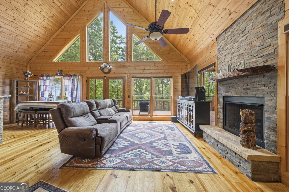 85 Hunter DR Talking Rock, GA 30175