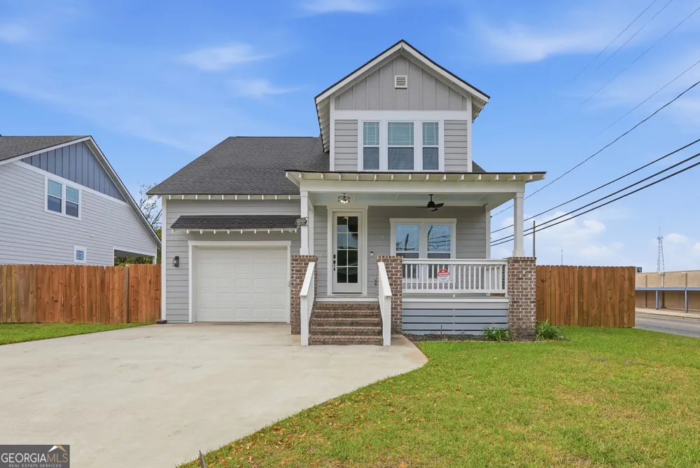 2001 E 38th ST Savannah, GA 31404