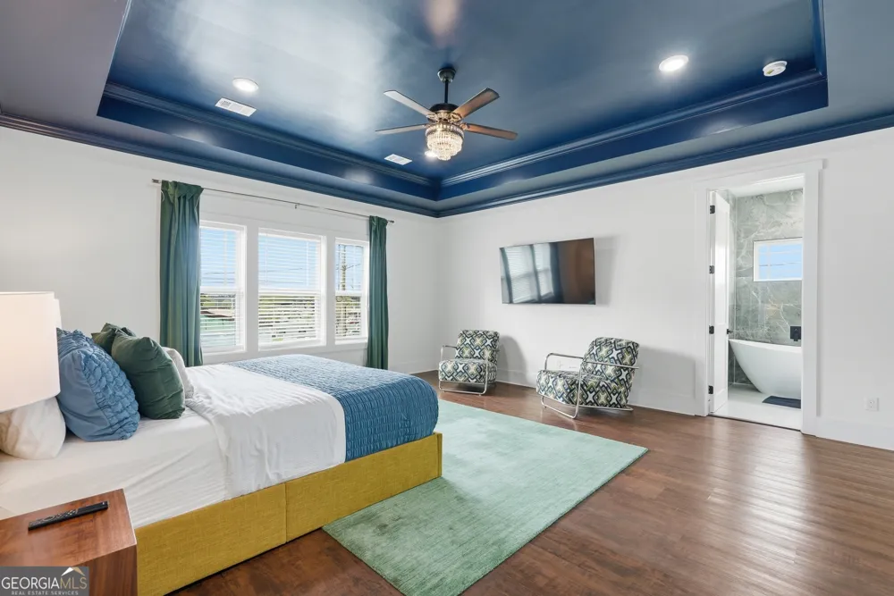 2001 E 38th ST Savannah, GA 31404