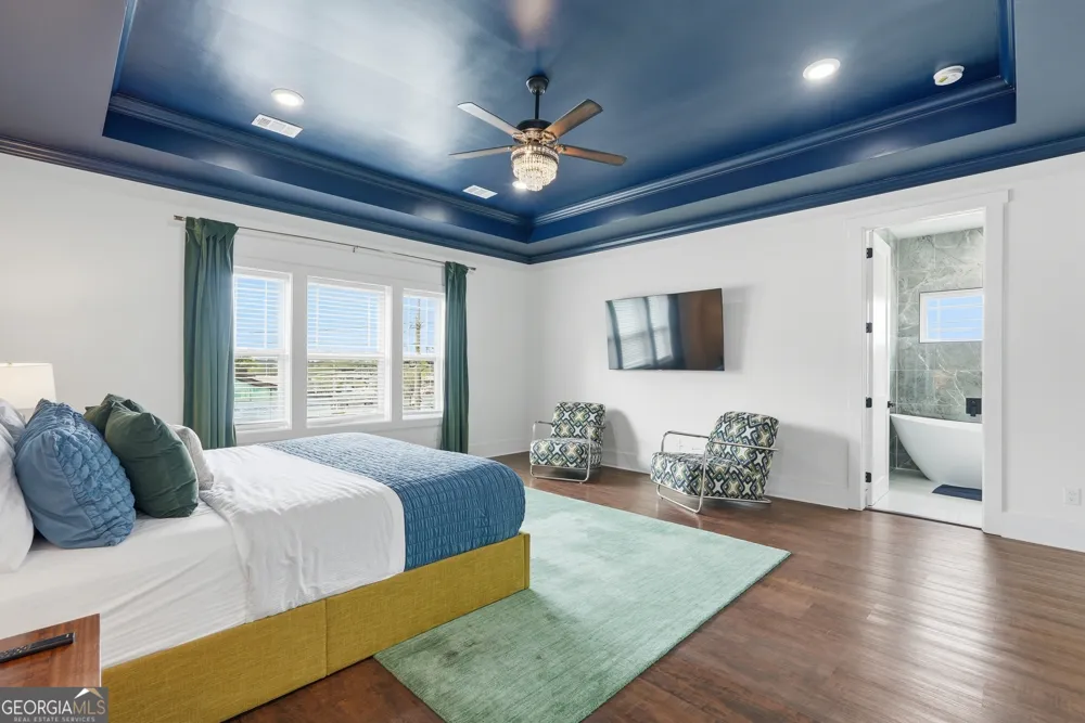 2001 E 38th ST Savannah, GA 31404