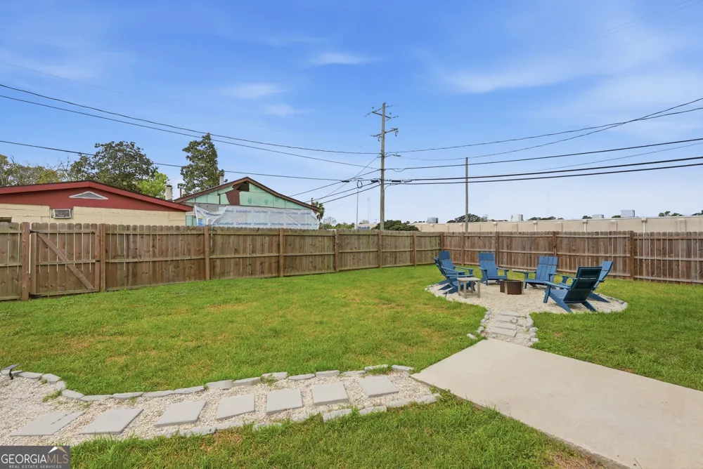 2001 E 38th ST Savannah, GA 31404