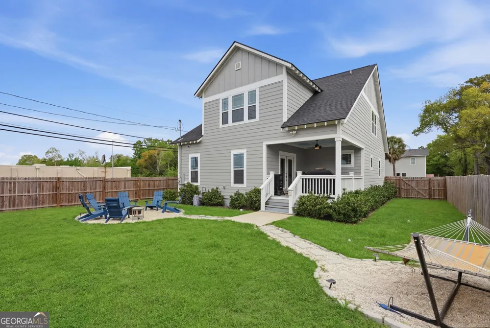 2001 E 38th ST Savannah, GA 31404