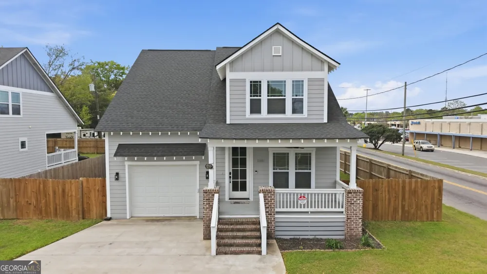 2001 E 38th ST Savannah, GA 31404