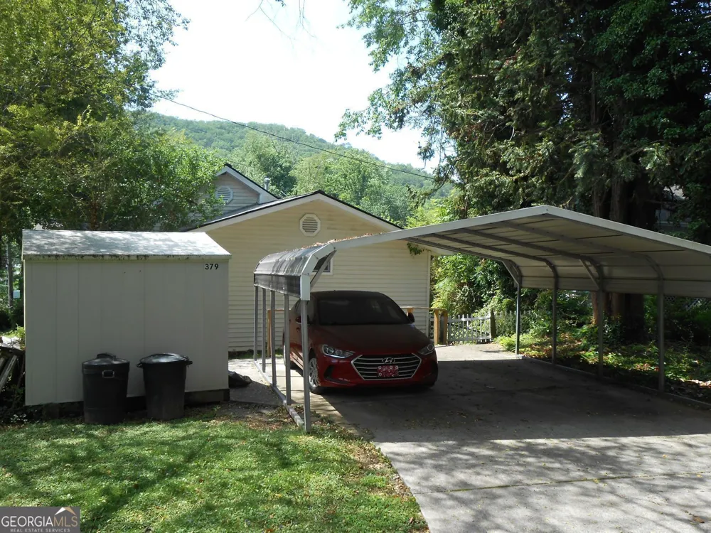 379 Warwoman RD Clayton, GA 30525