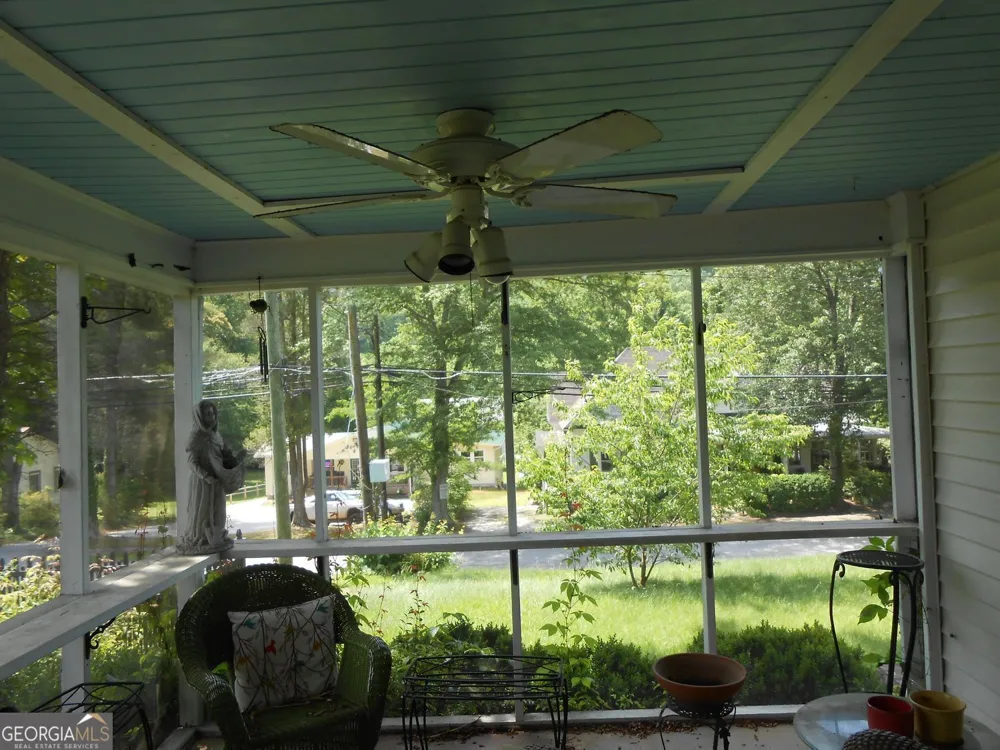 379 Warwoman RD Clayton, GA 30525