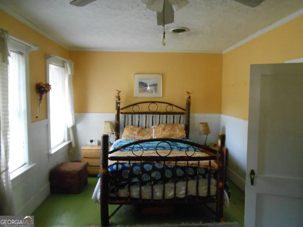 379 Warwoman RD Clayton, GA 30525