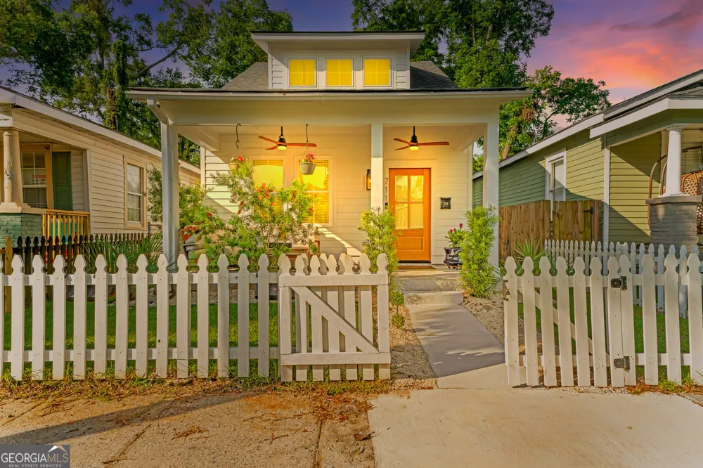 711 E 32nd ST Savannah, GA 31401