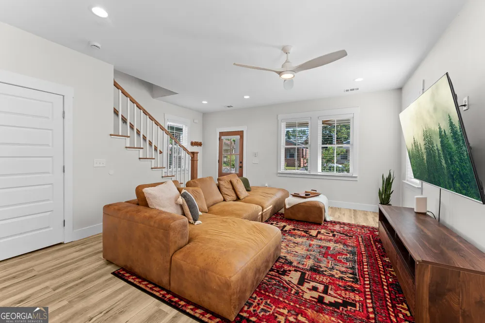 711 E 32nd ST Savannah, GA 31401