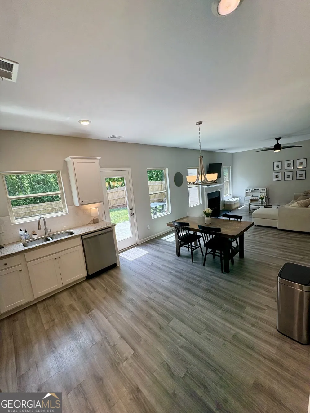 142 Sourwood LN Temple, GA 30179