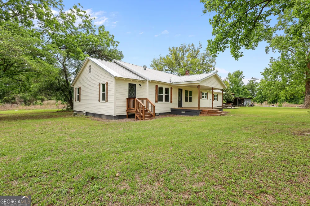 1535 W River RD Rhine, GA 31077