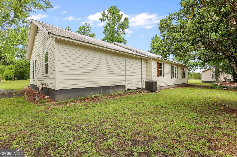 1535 W River RD Rhine, GA 31077