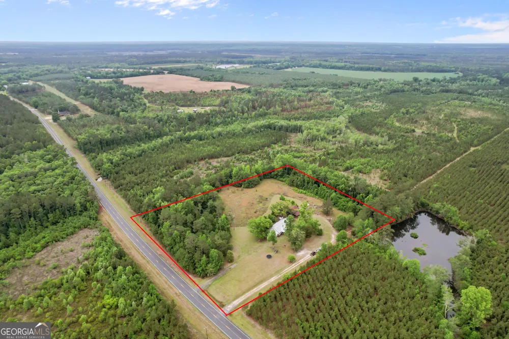 1535 W River RD Rhine, GA 31077