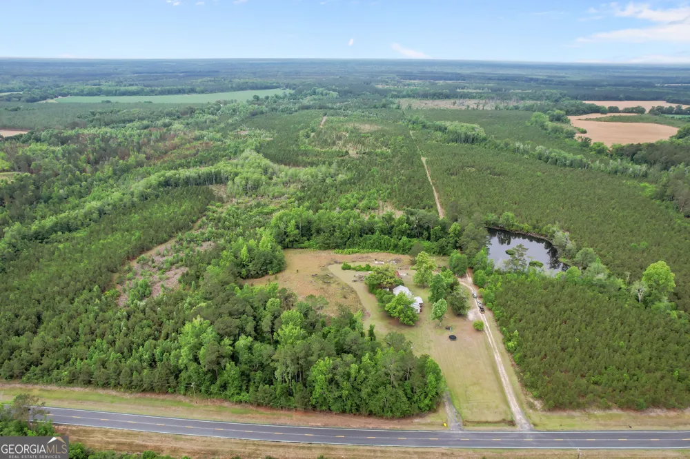 1535 W River RD Rhine, GA 31077