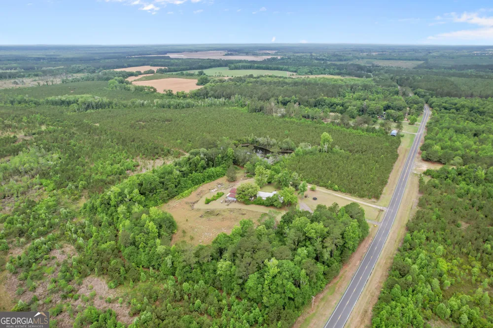 1535 W River RD Rhine, GA 31077