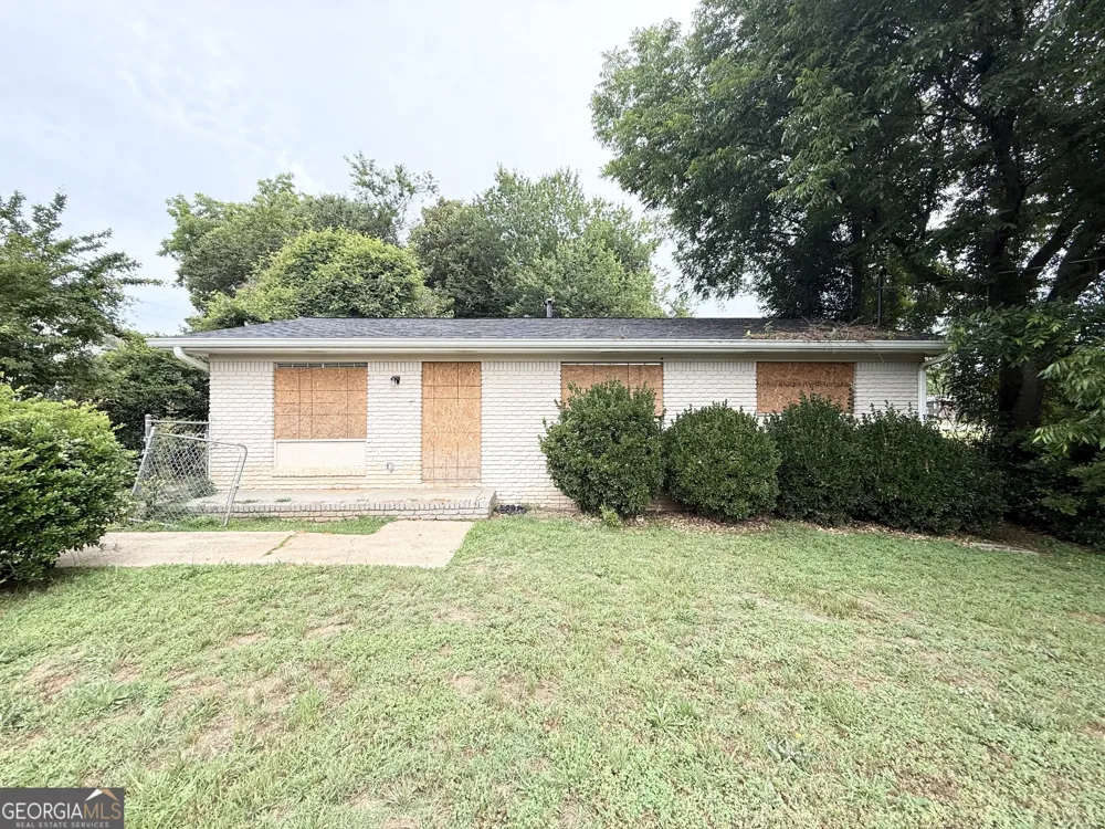 1465 Holcomb AVE East Point, GA 30344