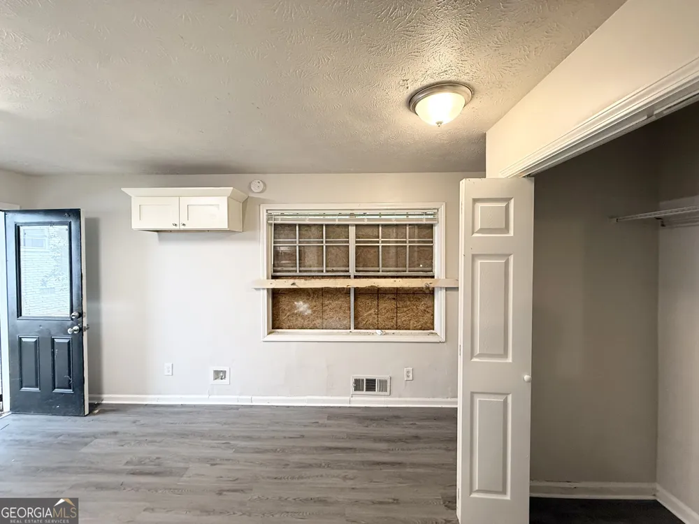 1465 Holcomb AVE East Point, GA 30344
