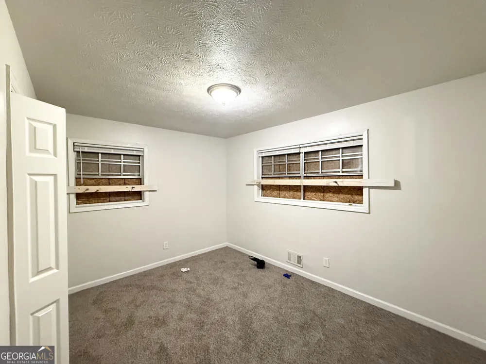 1465 Holcomb AVE East Point, GA 30344