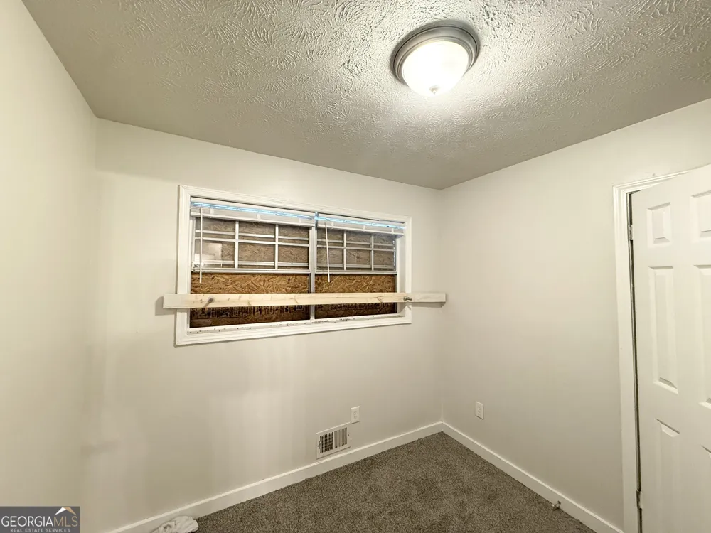 1465 Holcomb AVE East Point, GA 30344
