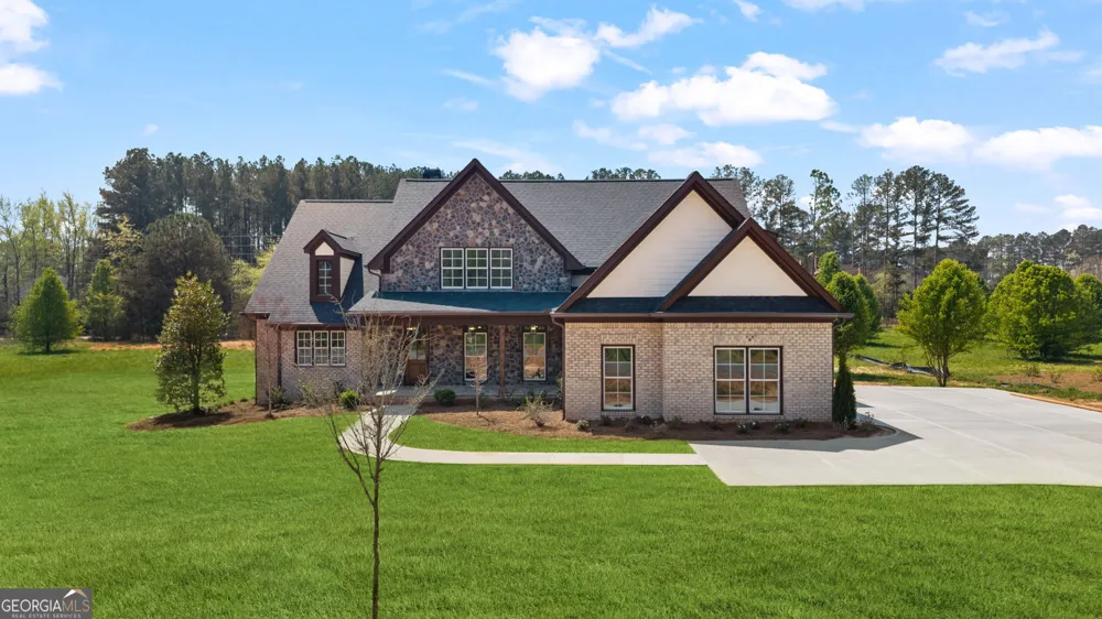 1300 Manjula LN Watkinsville, GA 30677