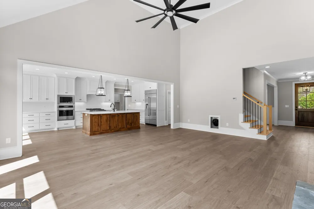 1300 Manjula LN Watkinsville, GA 30677