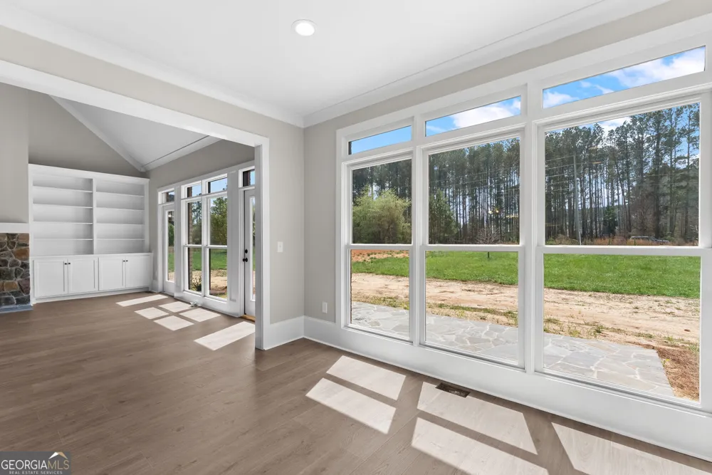 1300 Manjula LN Watkinsville, GA 30677