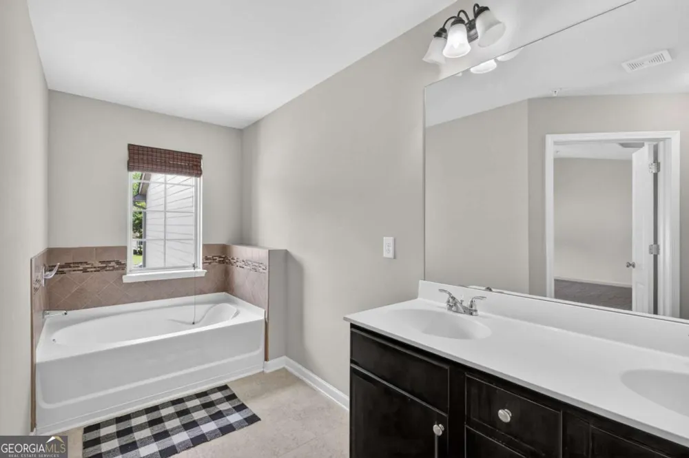 6522 Story CIR Norcross, GA 30093