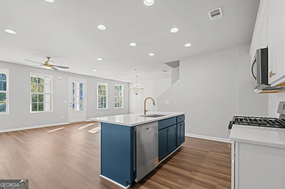 41 Hydrangea LN Auburn, GA 30011