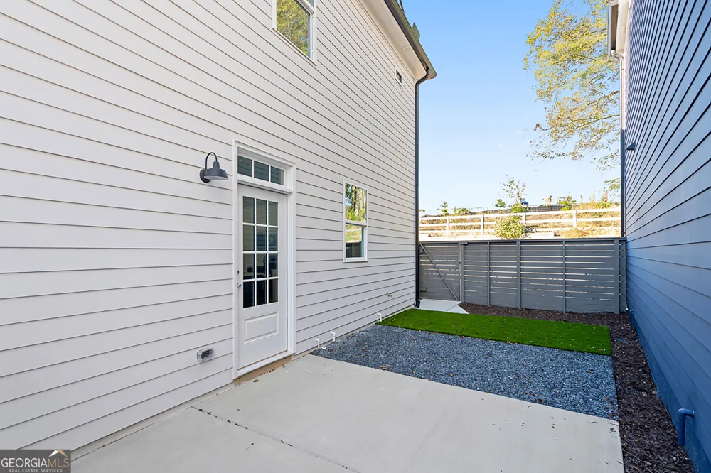 41 Hydrangea LN Auburn, GA 30011