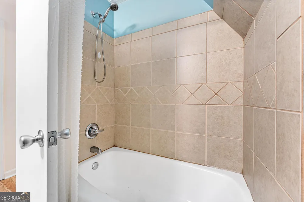 387 Chateau DR Lavonia, GA 30553