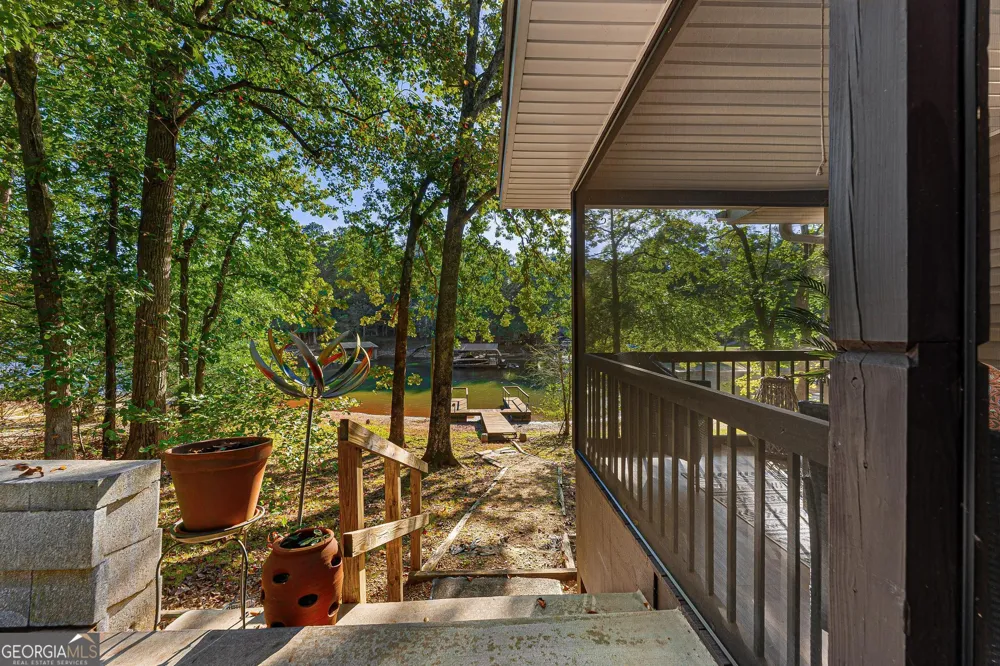 387 Chateau DR Lavonia, GA 30553