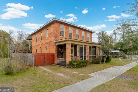 212 Butler ST