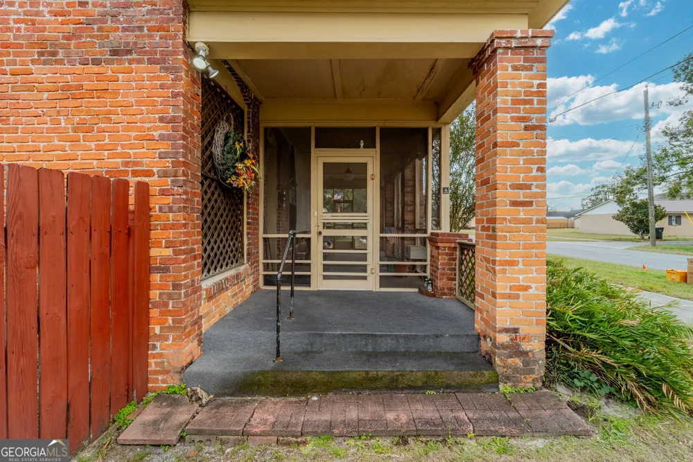212 Butler ST Waycross, GA 31501