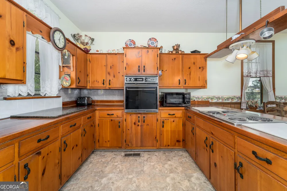 212 Butler ST Waycross, GA 31501