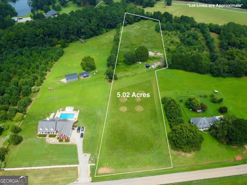 2536 Brindle Farmer RD Good Hope, GA 30641