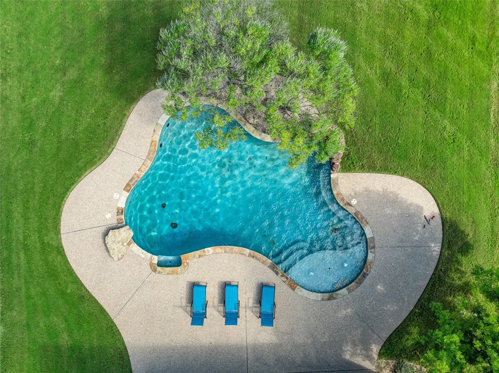 161 Rancho Lorena Drive Lorena, TX 76655