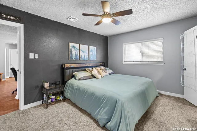 5250 Gordon Cooper Kirby, TX 78219
