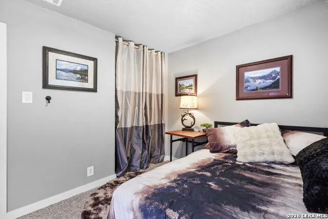 5250 Gordon Cooper Kirby, TX 78219