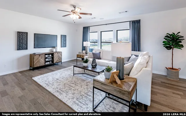 1241 MARVIN GRV Seguin, TX 78155